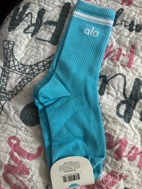 Turquesa Athletic Crew Socks with Black Stripe - Unbranded